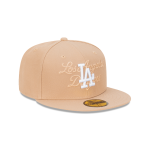 GORRA NEW ERA CAP LOS ANGELES DODGERS MLB TONAL SCRIPT 59FIFTY CERRADA BEIGE en STOCK