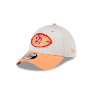 GORRA NEW ERA CAP TAMPA BAY BUCCANEERS NFL SIDELINE HISTORIC 2024 39THIRTY ELáSTICA en STOCK