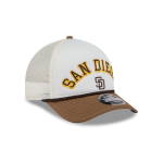 GORRA NEW ERA CAP SAN DIEGO PADRES MLB CHROME ARCH 9FORTY M-CROWN AF TRUCKER SNAPBACK en STOCK