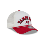 GORRA NEW ERA CAP TAMPA BAY BUCCANEERS NFL CHROME ARCH 9FORTY M-CROWN AF TRUCKER SNAPBACK en STOCK