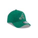GORRA NEW ERA CAP ATLANTA BRAVES MLB ST. PATRICK'S DAY 2025 9FORTY AF SNAPBACK en STOCK