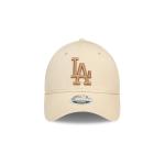 GORRA NEW ERA CAP LOS ANGELES DODGERS MLB LEAGUE ESSENTIALS 9FORTY STRAPBACK BEIGE PARA MUJER en STOCK